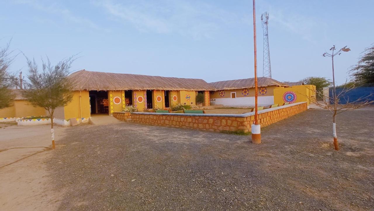 Mahefeel E Rann Resort Bherandiāla Zewnętrze zdjęcie