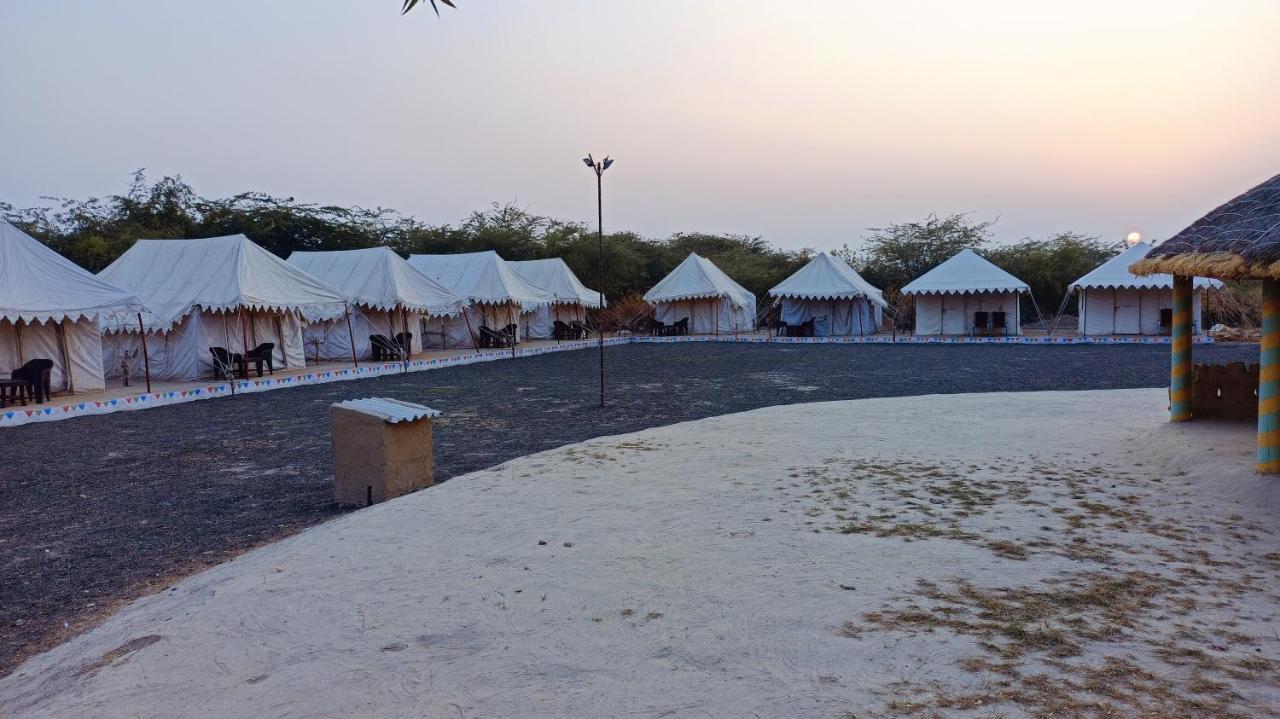 Mahefeel E Rann Resort Bherandiāla Zewnętrze zdjęcie
