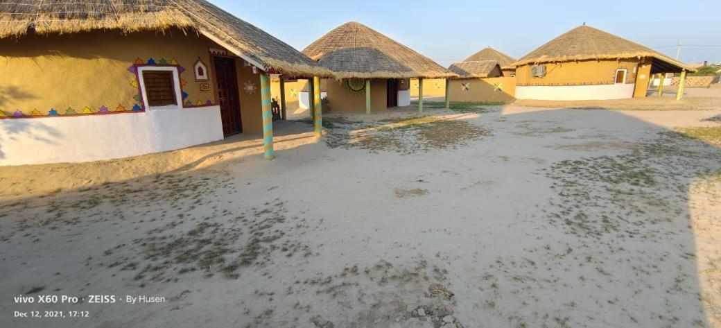 Mahefeel E Rann Resort Bherandiāla Zewnętrze zdjęcie